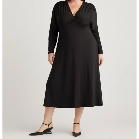 Tencel Jersey V-Neck Long Sleeve Midi Dress - Picture 3 of 7